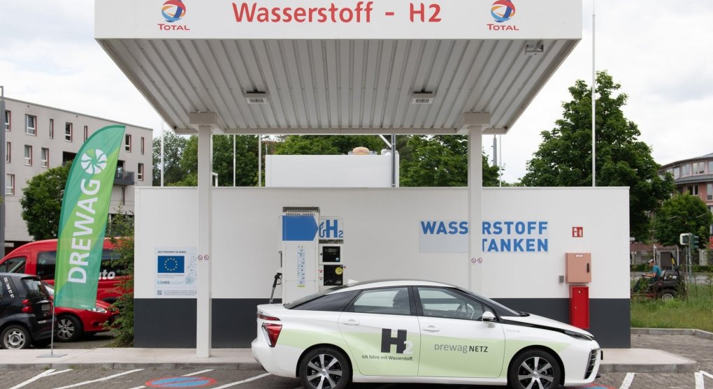 Německo dá miliardy na vodík. Zelené elektřiny ale nemá dost