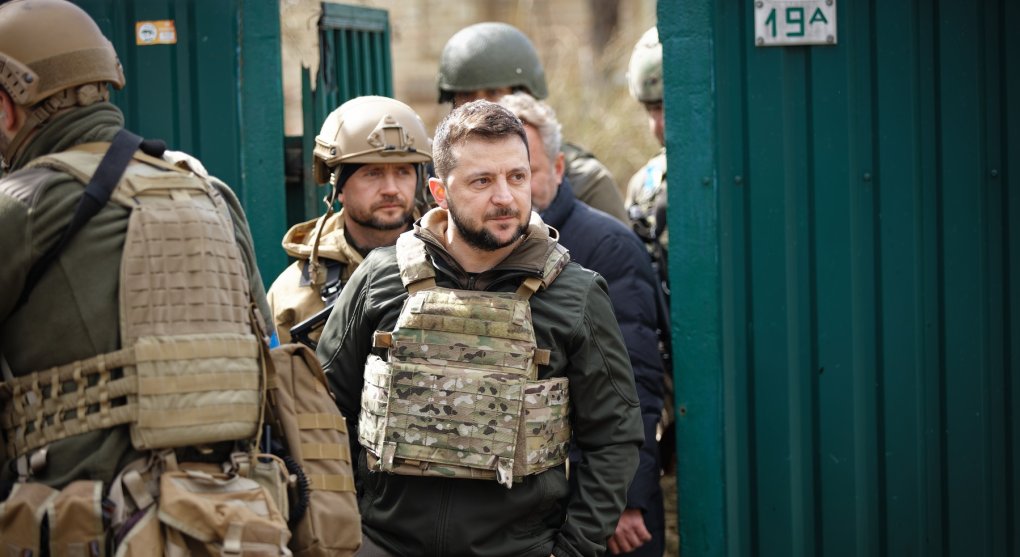 Třetí rok války: Ukrajina má k vítězství stále dál, na pomoc USA se spolehnout nemůže
